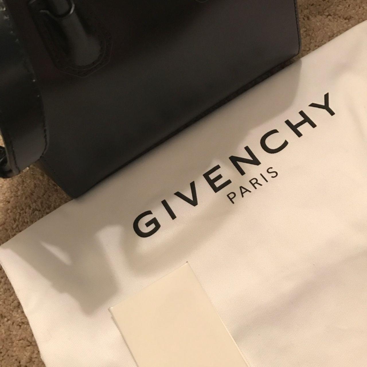 Givenchy MINI antigona black calfskin leathe SHW
