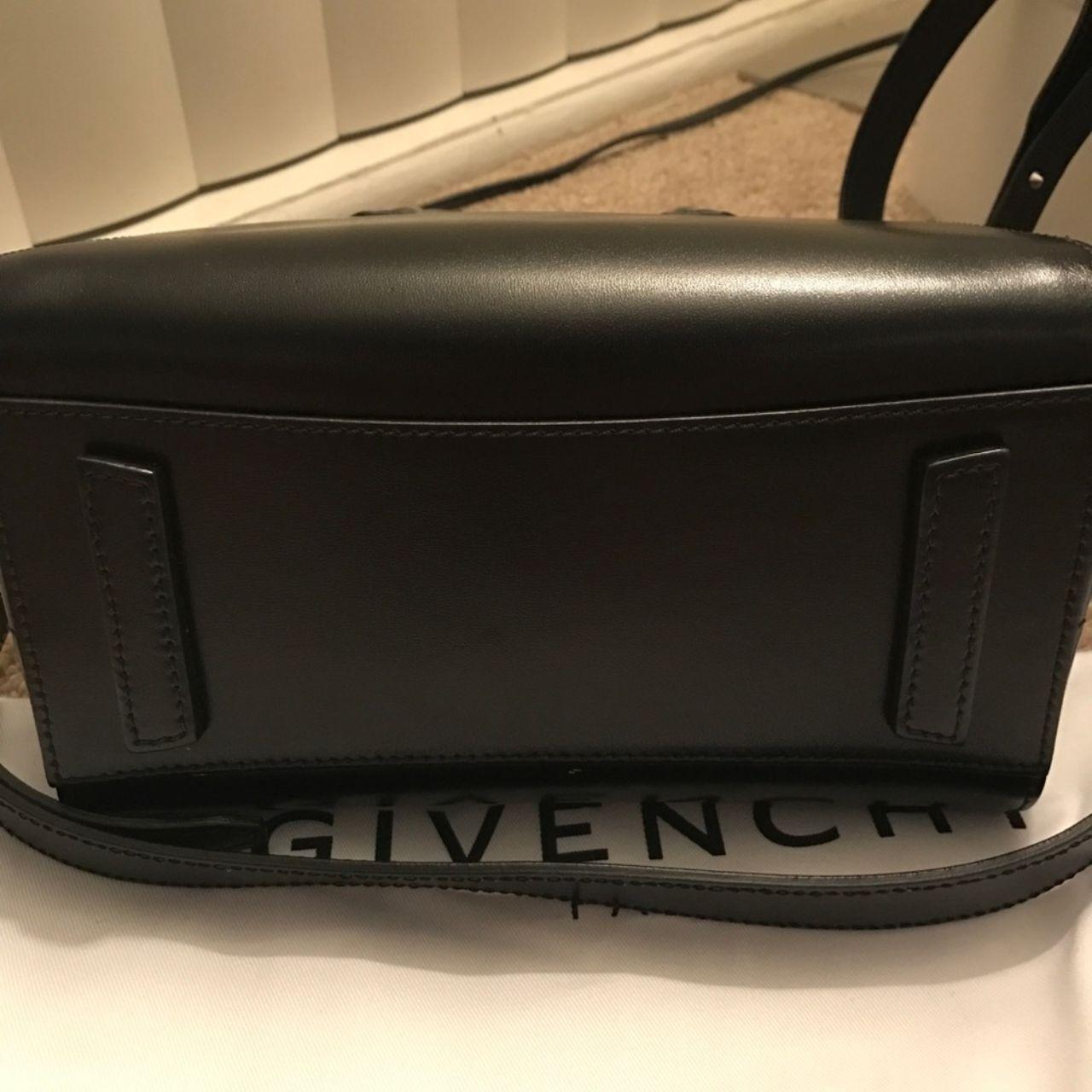 Givenchy MINI antigona black calfskin leathe SHW