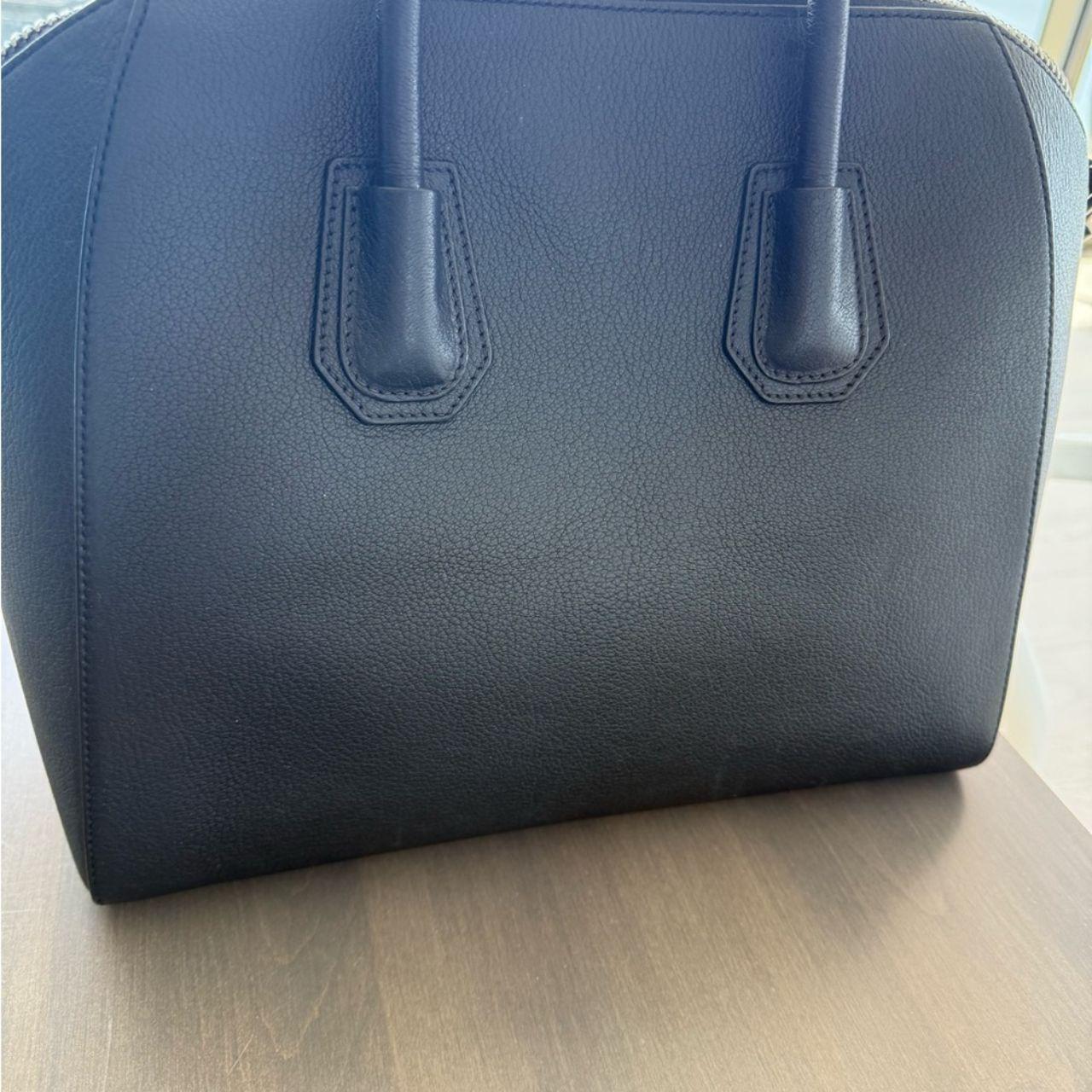 Givenchy black antigona medium bagWear and light...
