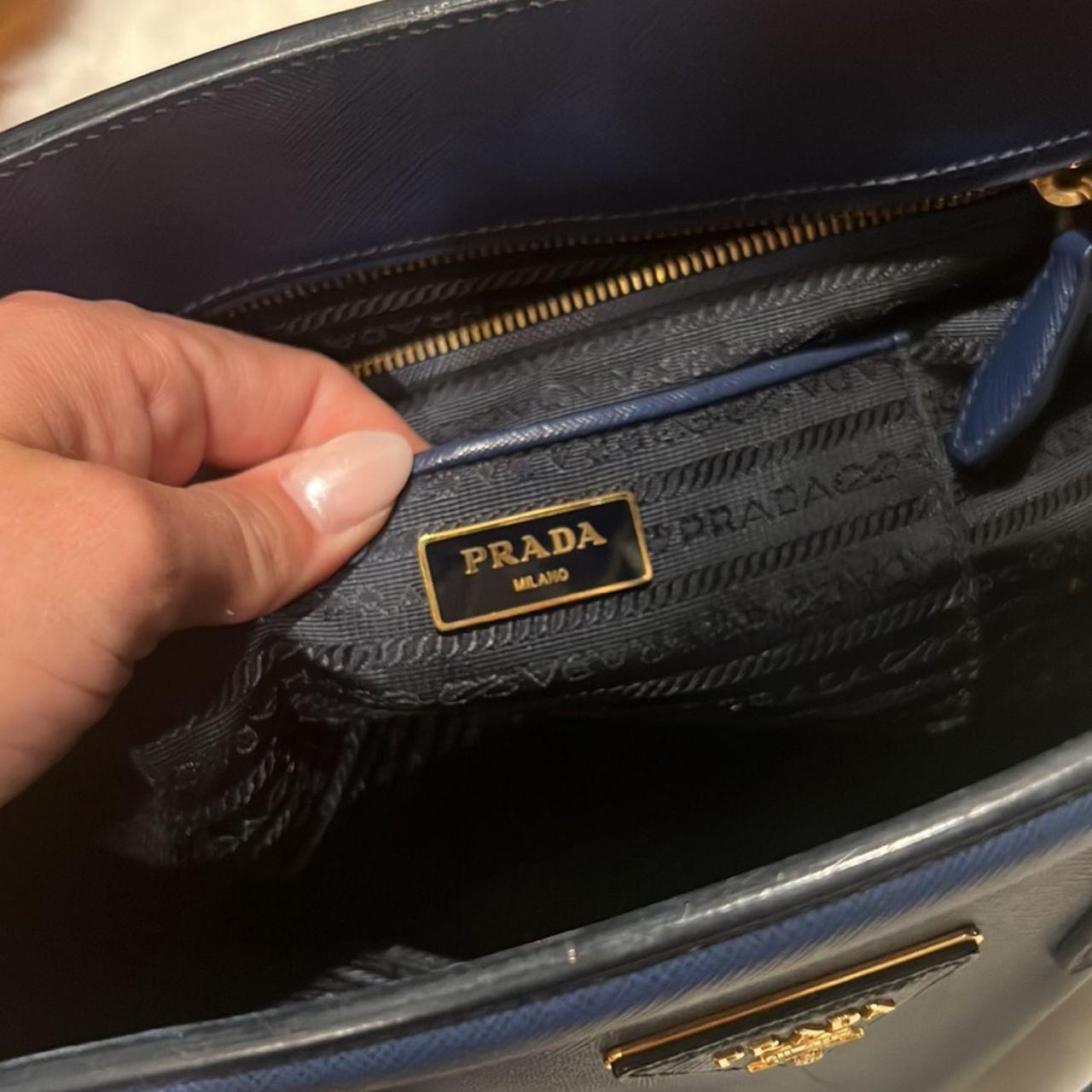 Prada bag100% authentic Prada Saffiano bag in...