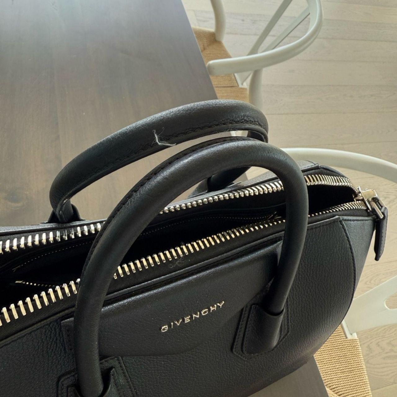 Givenchy black antigona medium bagWear and light...